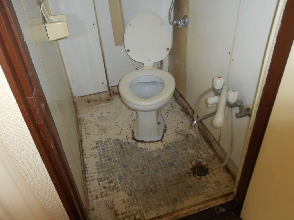不潔系「シャワーブース＆トイレ」香港型1Rのリフォームを半値以下で施工！ 毎月100万円キャッシュフロー倶楽部